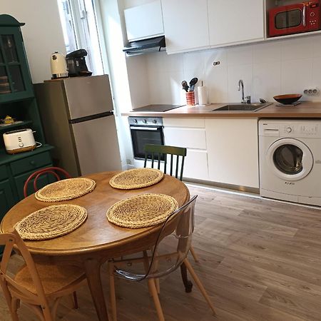 Appartement T2 Renove, Centre-Ville Hendaye, Proche Baie, Sans Ascenseur, Balcon, Calme, Wifi Non Inclus - Fr-1-239-850 Kültér fotó