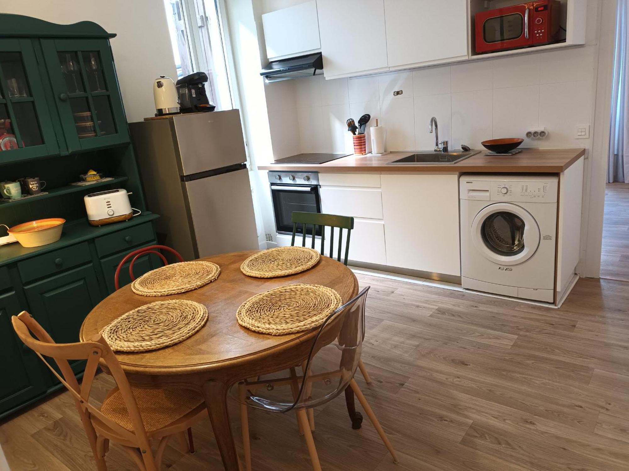Appartement T2 Renove, Centre-Ville Hendaye, Proche Baie, Sans Ascenseur, Balcon, Calme, Wifi Non Inclus - Fr-1-239-850 Kültér fotó